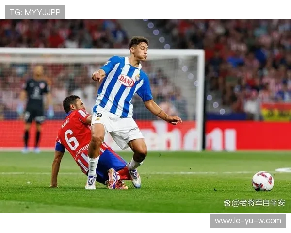 莱比锡红牛队内激烈竞争:新星崛起,老将挑战! 莱比锡红牛队内激烈竞争:新星崛起,老将挑战!